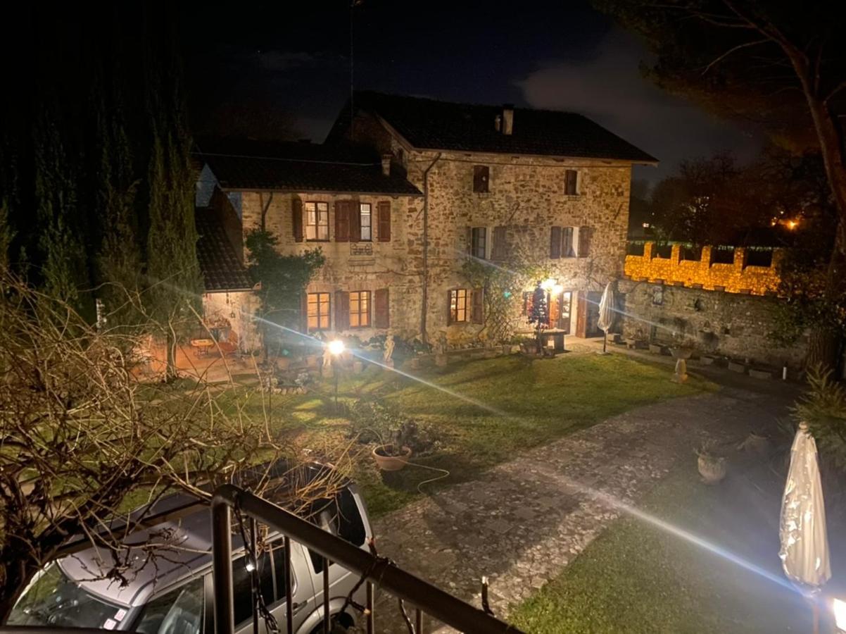 B&B La Casa Del Sole Manzano 外观 照片