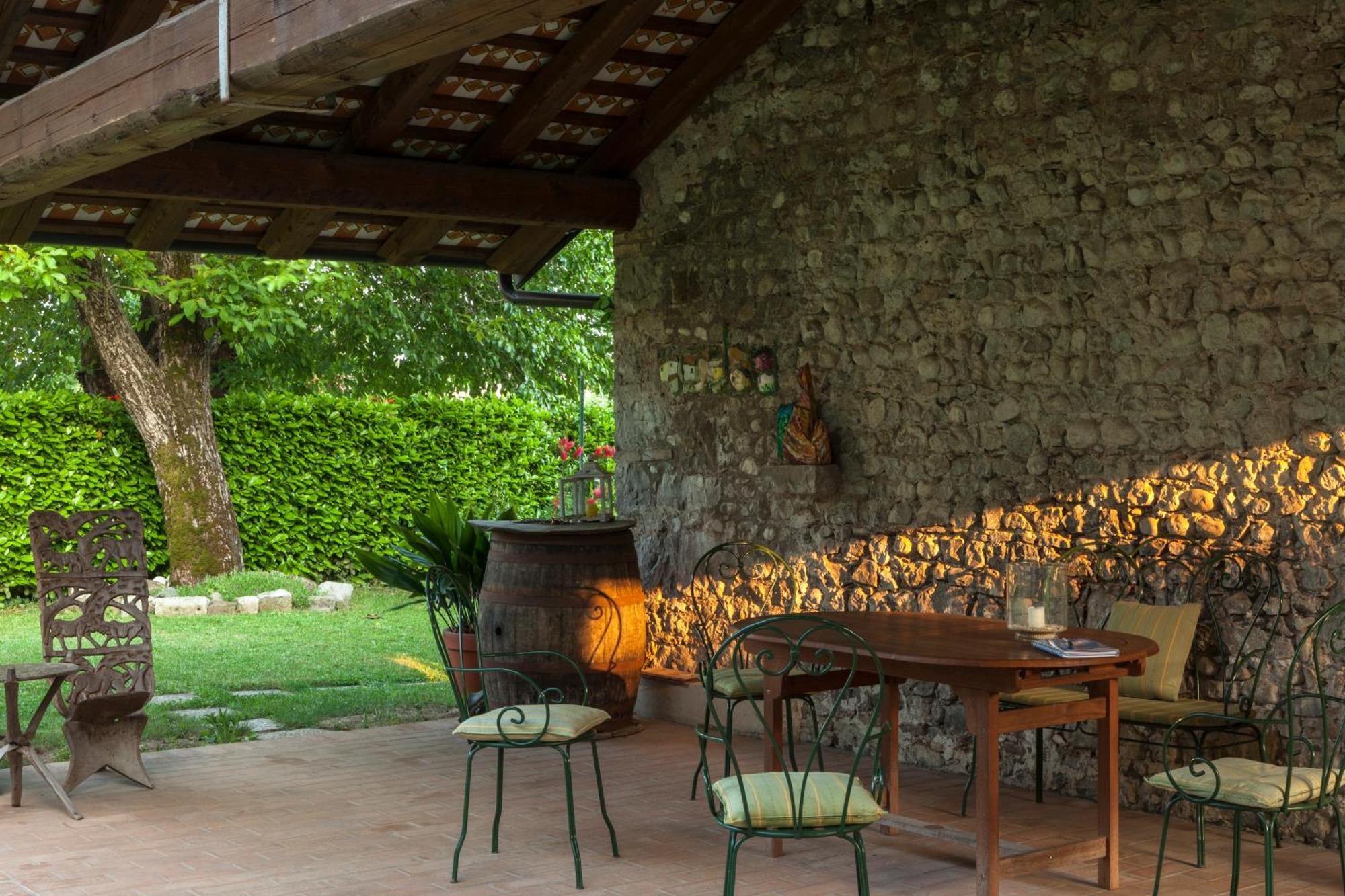 B&B La Casa Del Sole Manzano 外观 照片