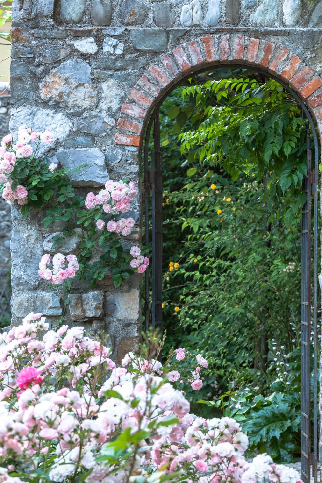 B&B La Casa Del Sole Manzano 外观 照片
